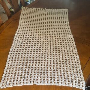 HANDMADE CREAM CROCHET TABLE RUNNER